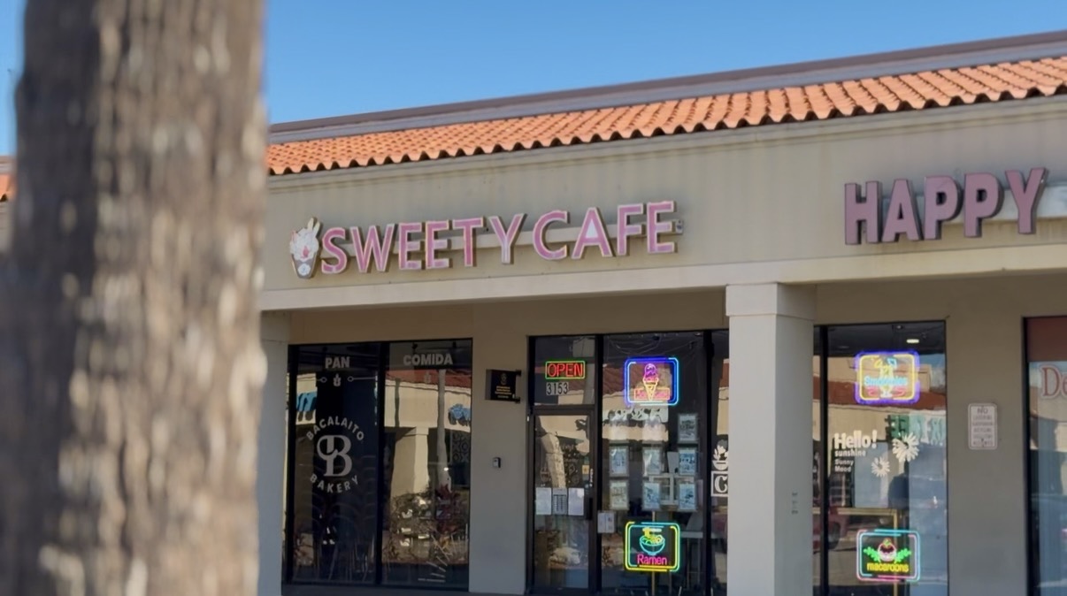 Sweety Cafe storefront in Kissimmee, Florida